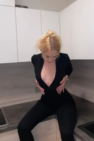 Николь